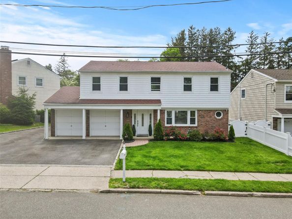 1 Bennett Avenue, Huntington NY 11746