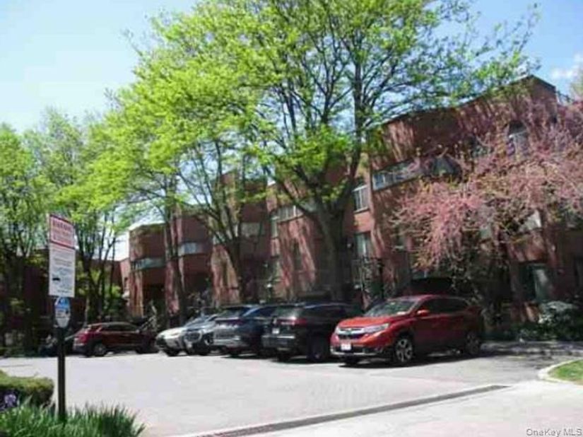 600 Louisiana Avenue 2, Brooklyn NY 11239