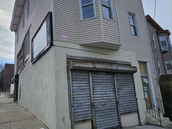 332 Walnut Street