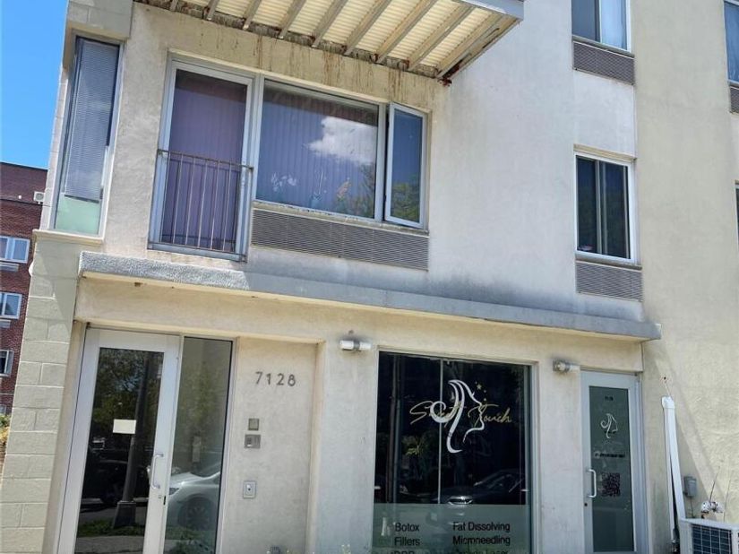 71-28 163rd Street 3B, Fresh Meadows NY 11365