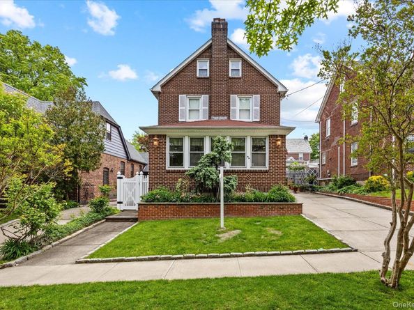 3221 168th Street, Flushing NY 11358