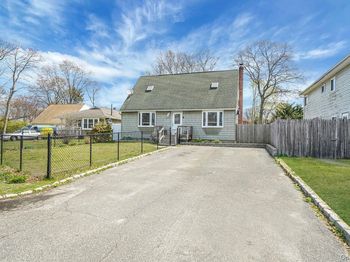 15 Maplewood Drive