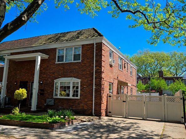 7345 197th Street, Fresh Meadows NY 11366