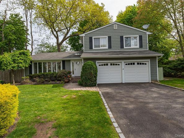17 Lodge Lane, Miller Place NY 11764