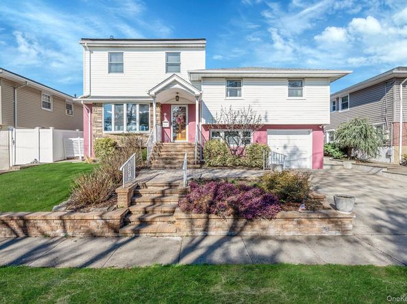 257 Garden City Road, Franklin Square NY 11010