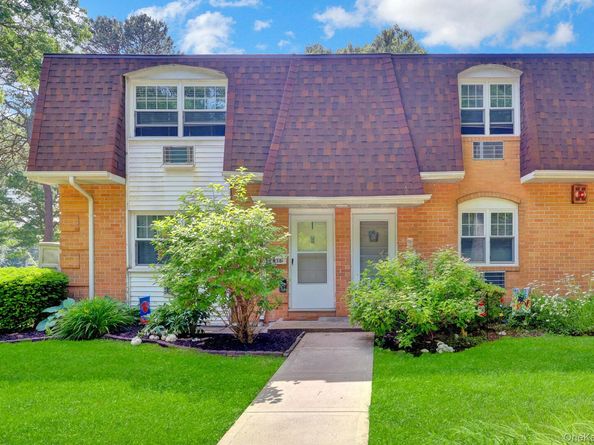 25 Glen Hollow Drive H 37, Holtsville NY 11742