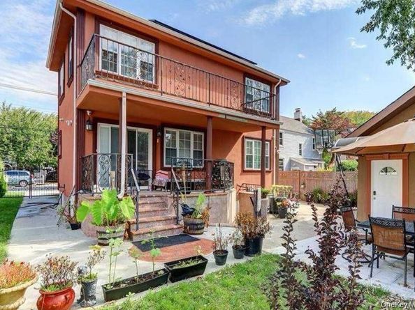 9270 224th Street, Queens Village NY 11428