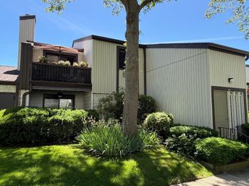 49 Richmond Boulevard