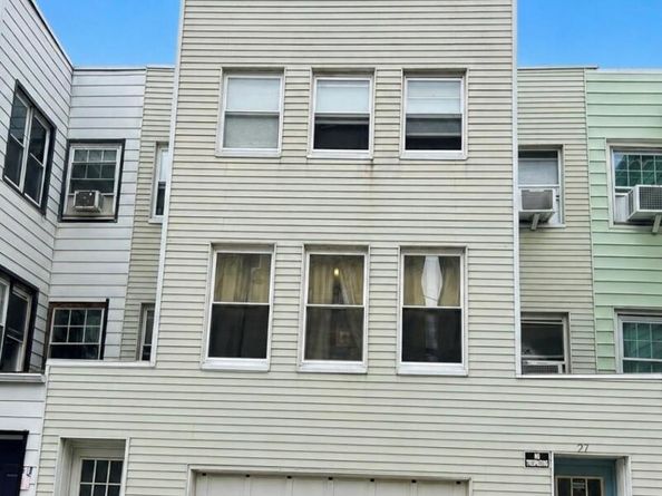 27 Loudoun Street, Yonkers NY 10705