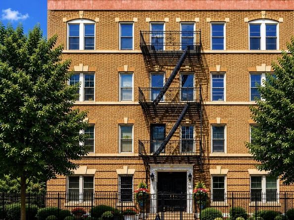 605 41st Street E, Brooklyn NY 11232