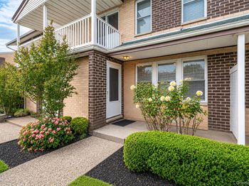 312 Artist Lake Drive