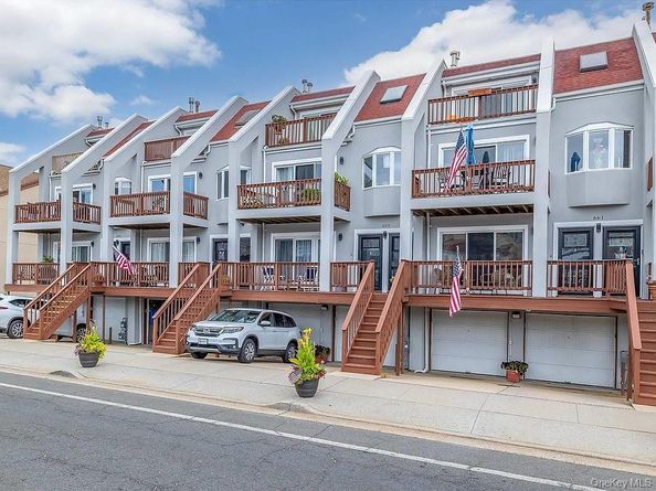 659 E Broadway B, Long Beach NY 11561