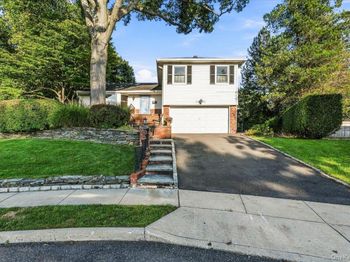 11 Tulip Lane