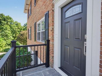 3 Livingston Street