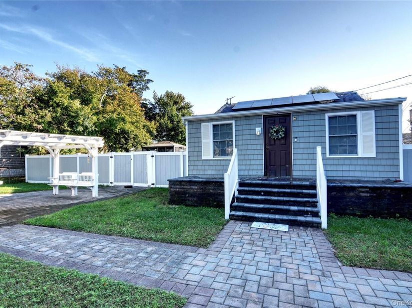94 Gooseberry Road, Mastic Beach NY 11951