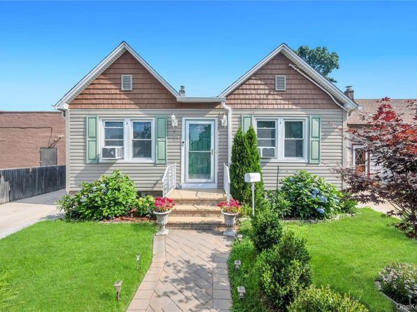 717 N William Street, Baldwin NY 11510