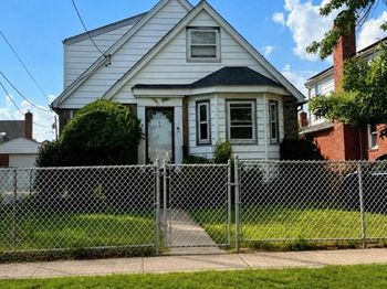 49 Everett Street