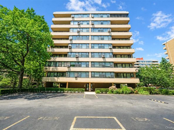 162-31 9th Avenue 7D, Whitestone NY 11357