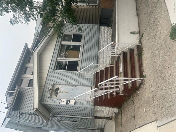 8906 Avenue L, Brooklyn NY 11236
