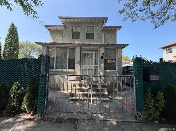 162-17 76th Road, Flushing NY 11366