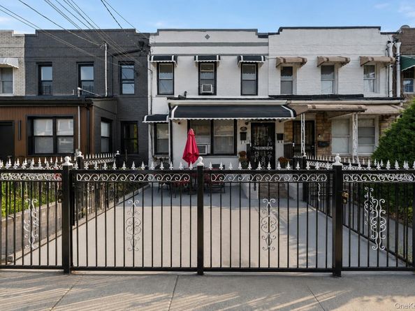 960 E 221st Street, Bronx NY 10469
