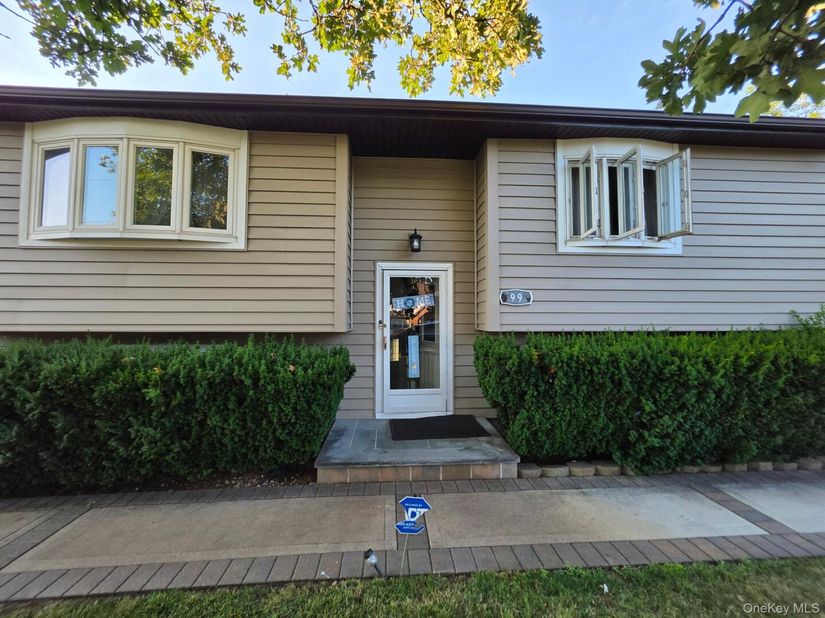 99 Cedar Road, Amityville NY 11701