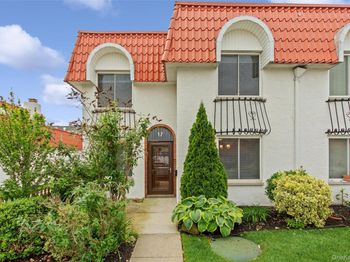 17 Alhambra Drive