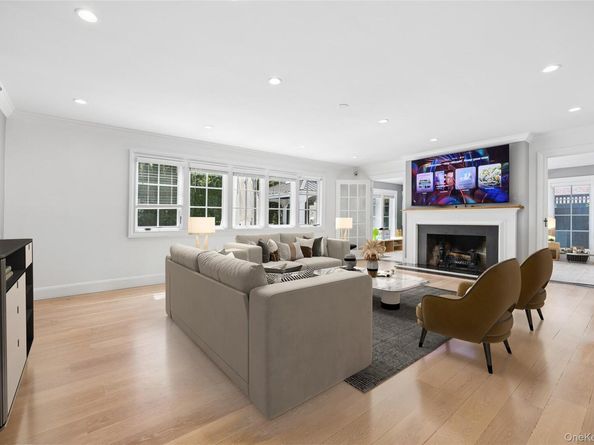 216 Beverly Road, Douglaston NY 11363