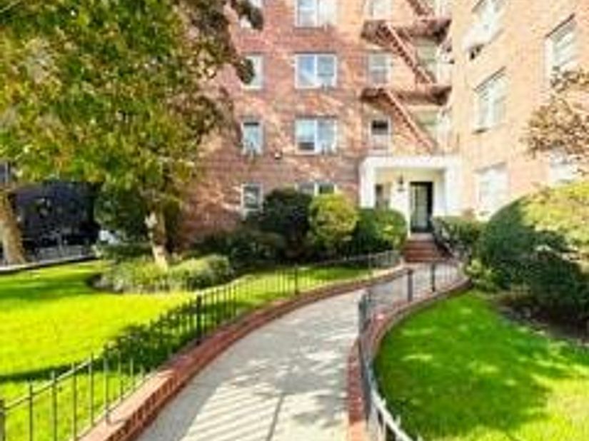 81-05 35th Avenue 3H, Jackson Heights NY 11372