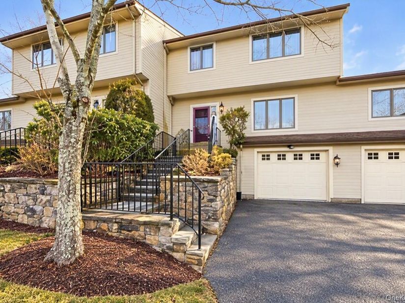 83 Krystal Drive, Somers NY 10589