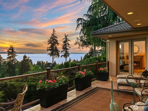 19314 94th Avenue W, Edmonds WA 98020
