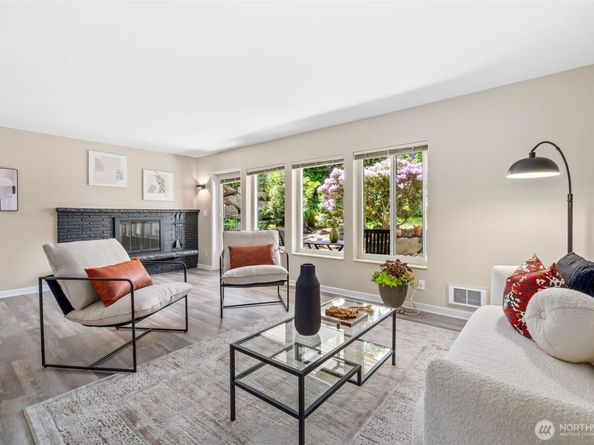 75 E Lynn Street B, Seattle WA 98102