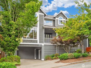 2112 N 64th Street