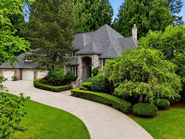 7214 204th Dr NE, Redmond WA 98053