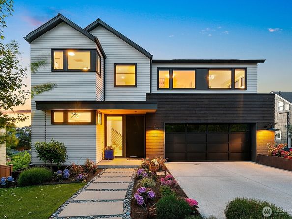 728 W Etruria Street, Seattle WA 98119