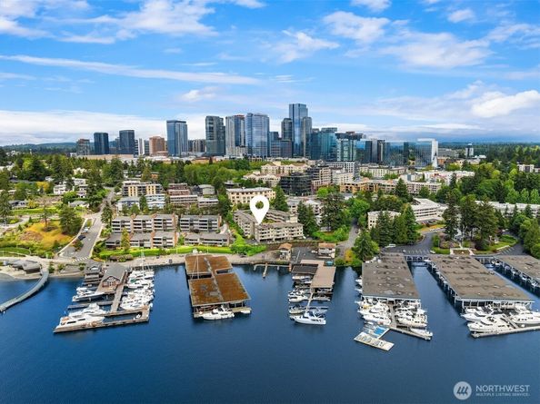 9951 Lake Washington Blvd NE 23, Bellevue WA 98004