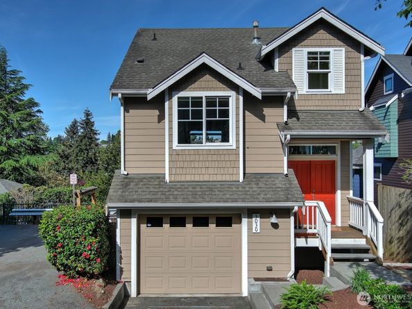 3030 31st Avenue W, Seattle WA 98199