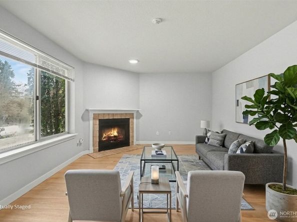 20030 66th Place W 2A, Lynnwood WA 98036