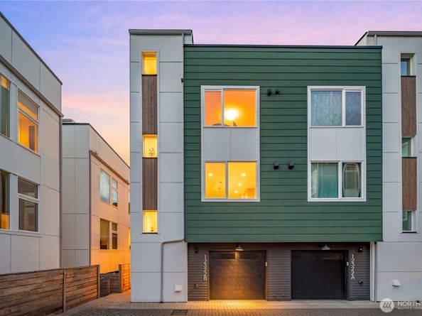 12322 14TH Avenue NE B, Seattle WA 98125