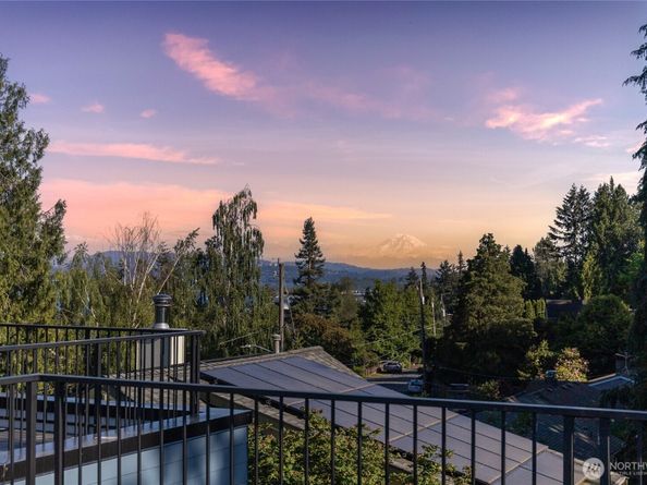 11733 Durland Avenue NE B, Seattle WA 98125