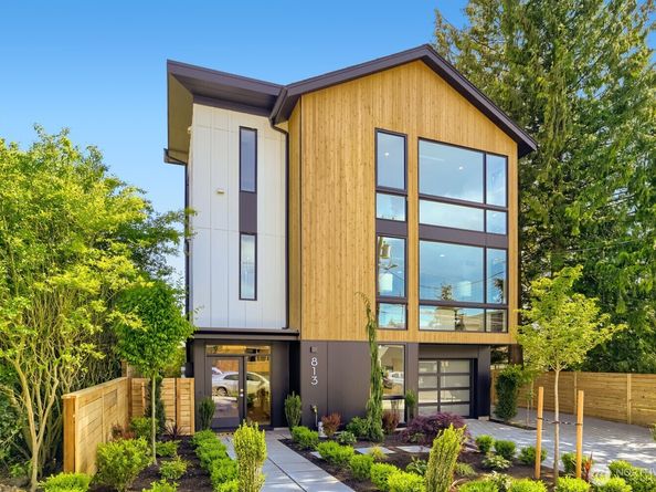 813 NE 90th Street, Seattle WA 98115