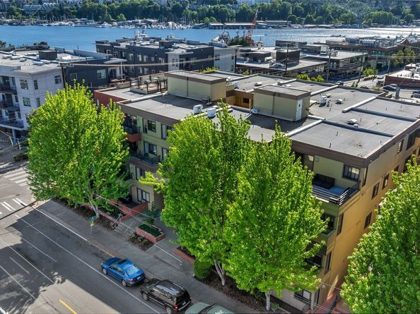 3401 Wallingford Avenue N 210, Seattle WA 98103