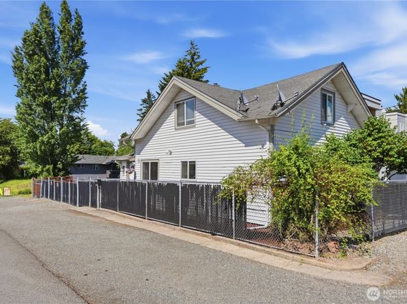 11546 85th Avenue S, Seattle WA 98178