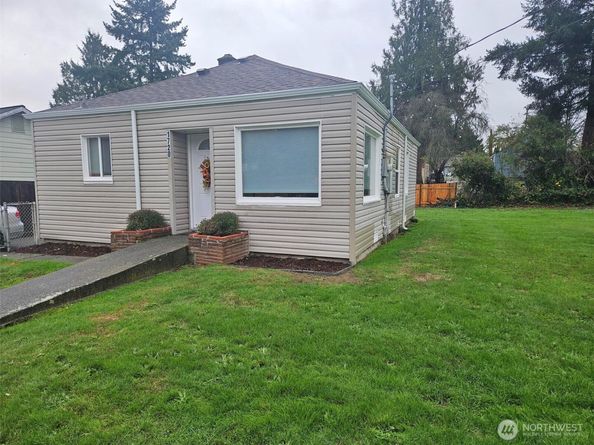 1720 Snyder Avenue, Bremerton WA 98312