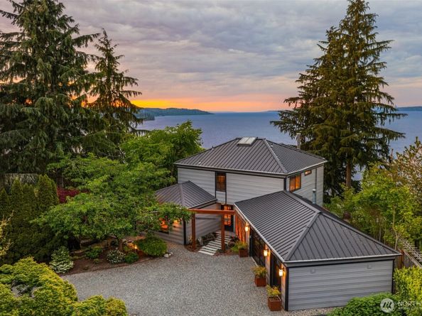 6814 SW Maury Park Rd, Vashon WA 98070