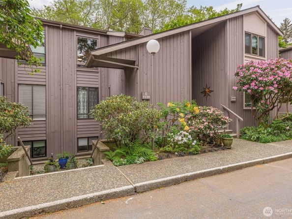 1542 NE 140th Street E6, Seattle WA 98125