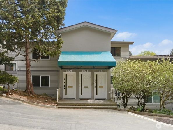 13217 15th Avenue NE A8, Seattle WA 98125