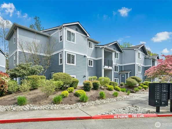 250 NW Dogwood Street C201, Issaquah WA 98027