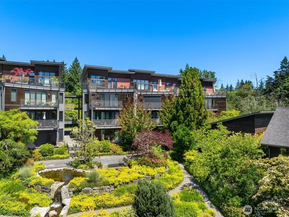620 NE Vineyard Lane B203, Bainbridge Island WA 98110
