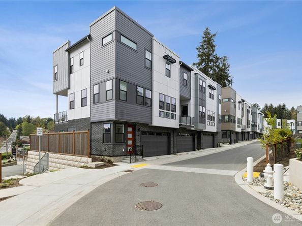 18809 99th Place NE B, Bothell WA 98011